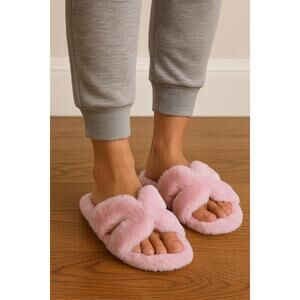 4 for $10 A New Day Pink Fuzzy Slippers 10 NWT